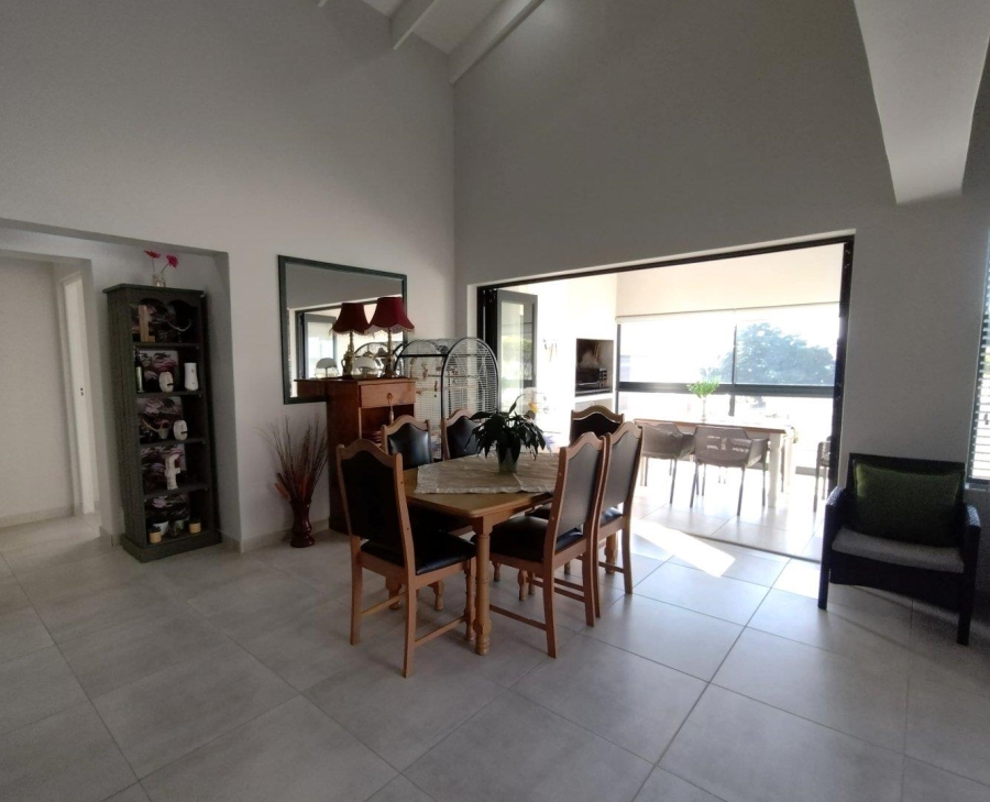 3 Bedroom Property for Sale in Wavecrest Eastern Cape